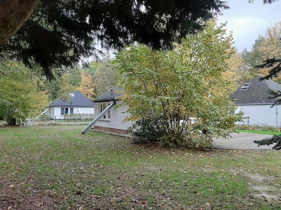 Vrijstaande Recreatievilla Met Ruime Omheinde Tuin Posterholt エクステリア 写真