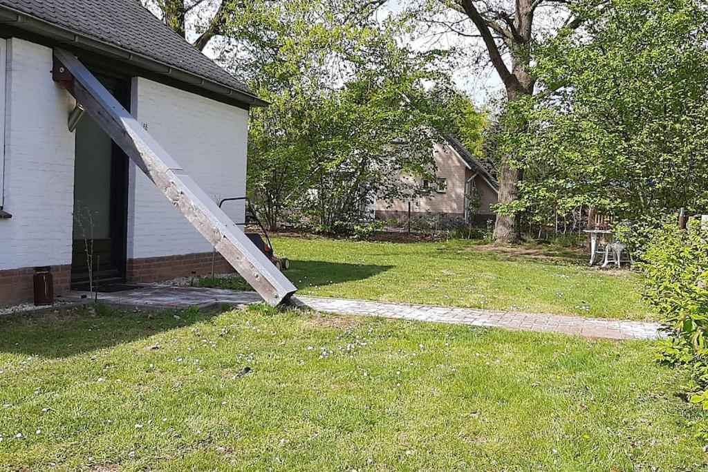 Vrijstaande Recreatievilla Met Ruime Omheinde Tuin Posterholt エクステリア 写真