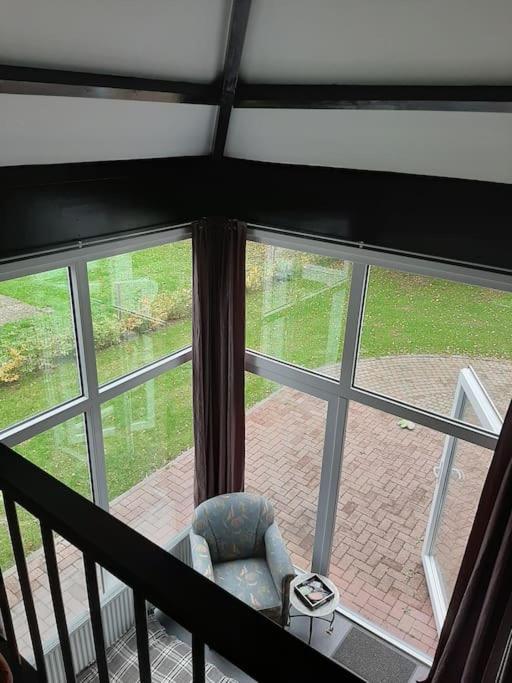 Vrijstaande Recreatievilla Met Ruime Omheinde Tuin Posterholt エクステリア 写真