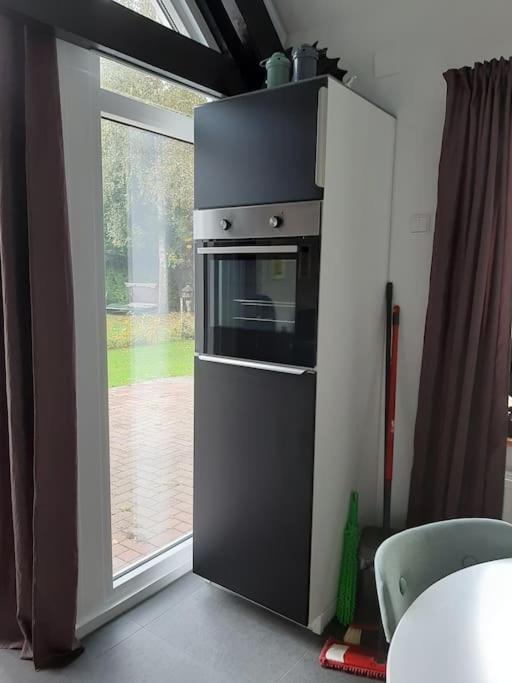 Vrijstaande Recreatievilla Met Ruime Omheinde Tuin Posterholt エクステリア 写真